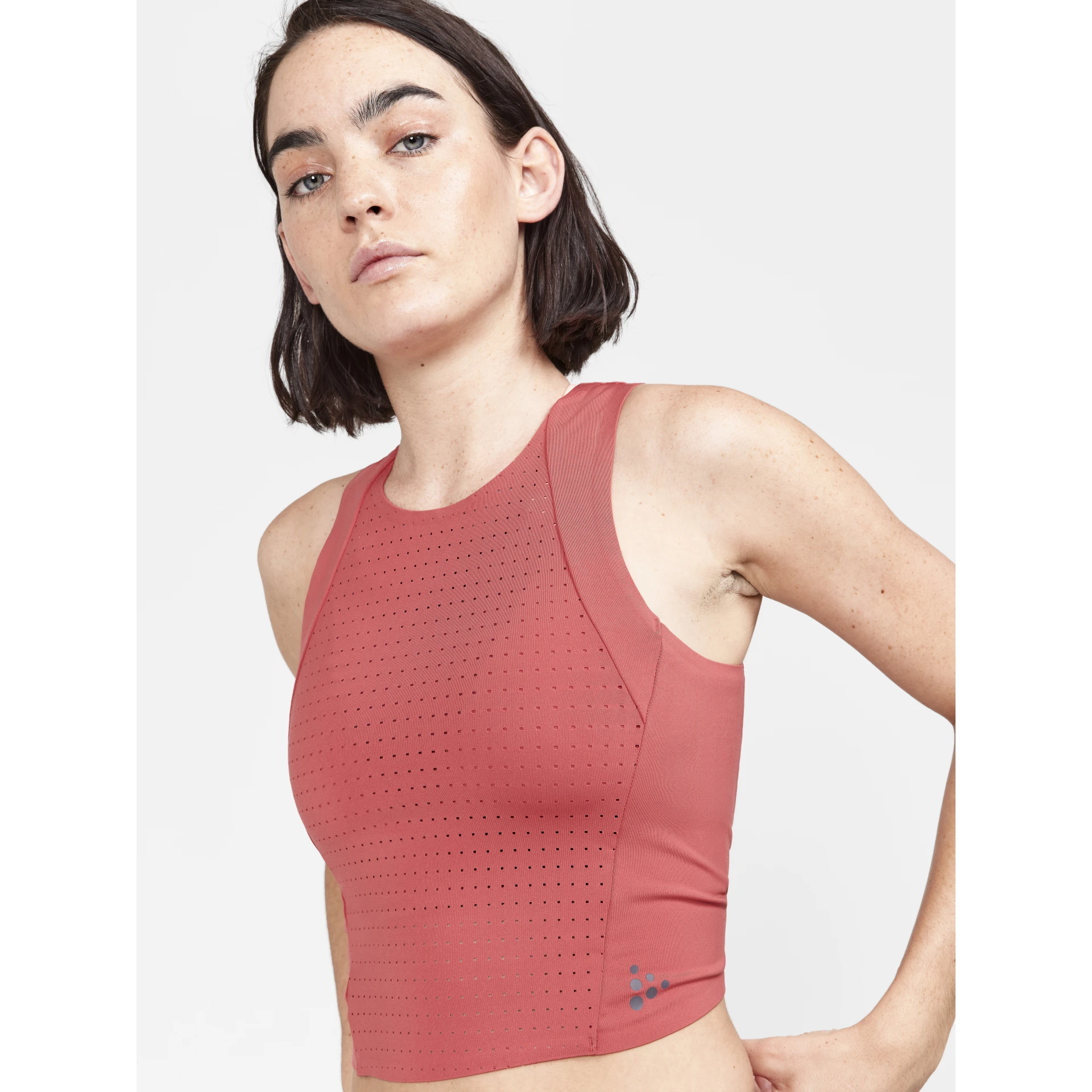 CRAFT ADV_HiT_Perforated_Tank_W 1913210 421000 ASTRO