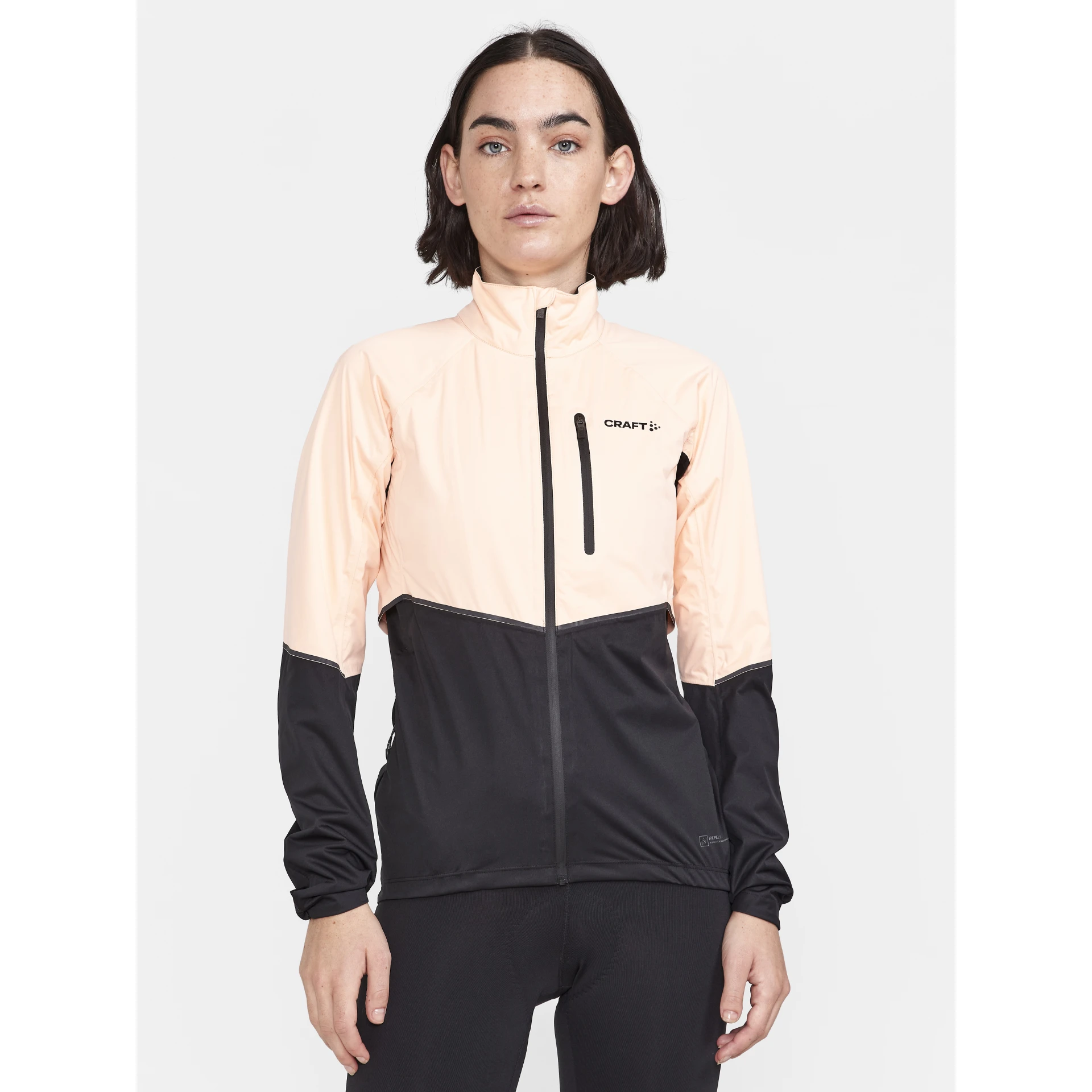 CRAFT Adv_Endur_Hydro_Jacket_W 1910559 840999 COSMO-BLACK