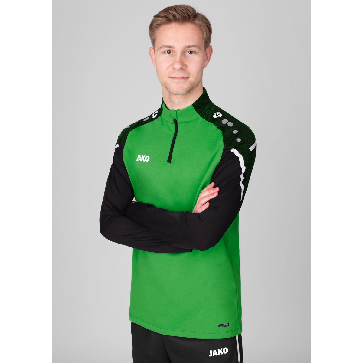 JAKO Ziptop_Performance 8622K 221 soft green/schwarz