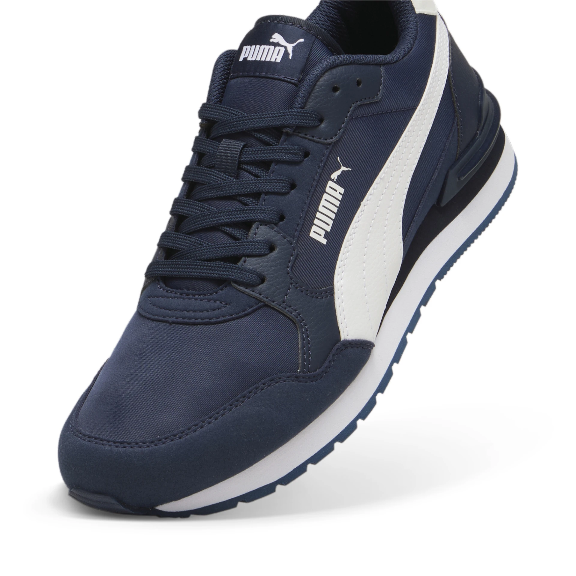 PUMA ST_Runner_v4_NL 399069 007 Club Navy-PUMA White