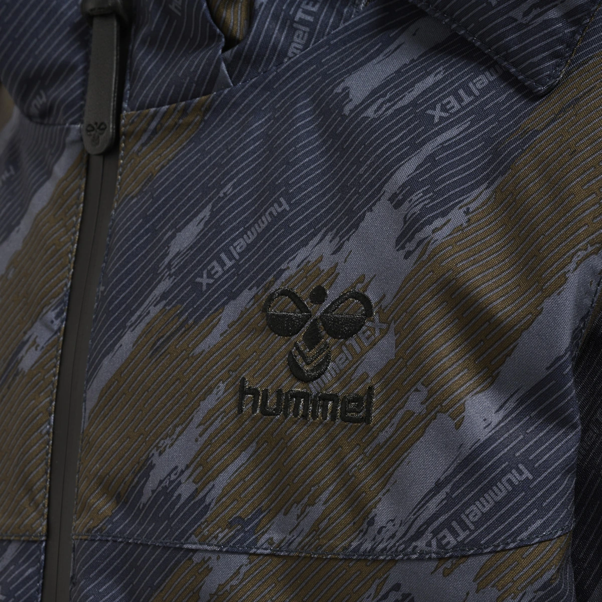 HUMMEL  215042 6086 DARK OLIVE