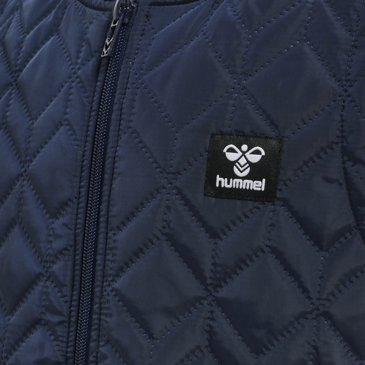 HUMMEL hmlKULE_THERMO_VEST 215086 1009 BLACK IRIS