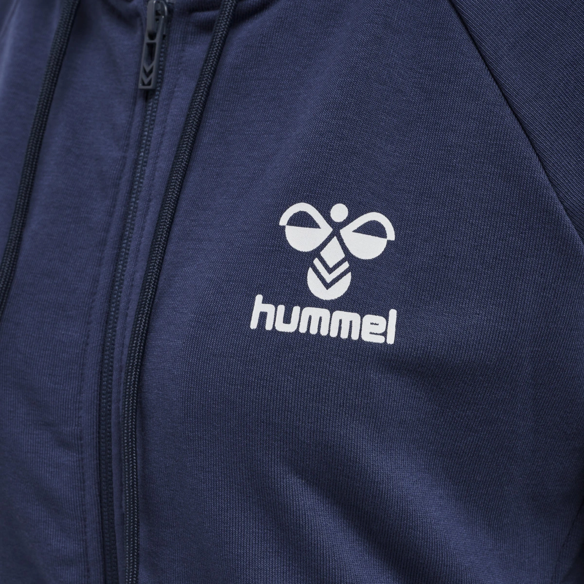 HUMMEL hmlNONI_20_ZIP_HOODIE 214328 7666 PEACOAT