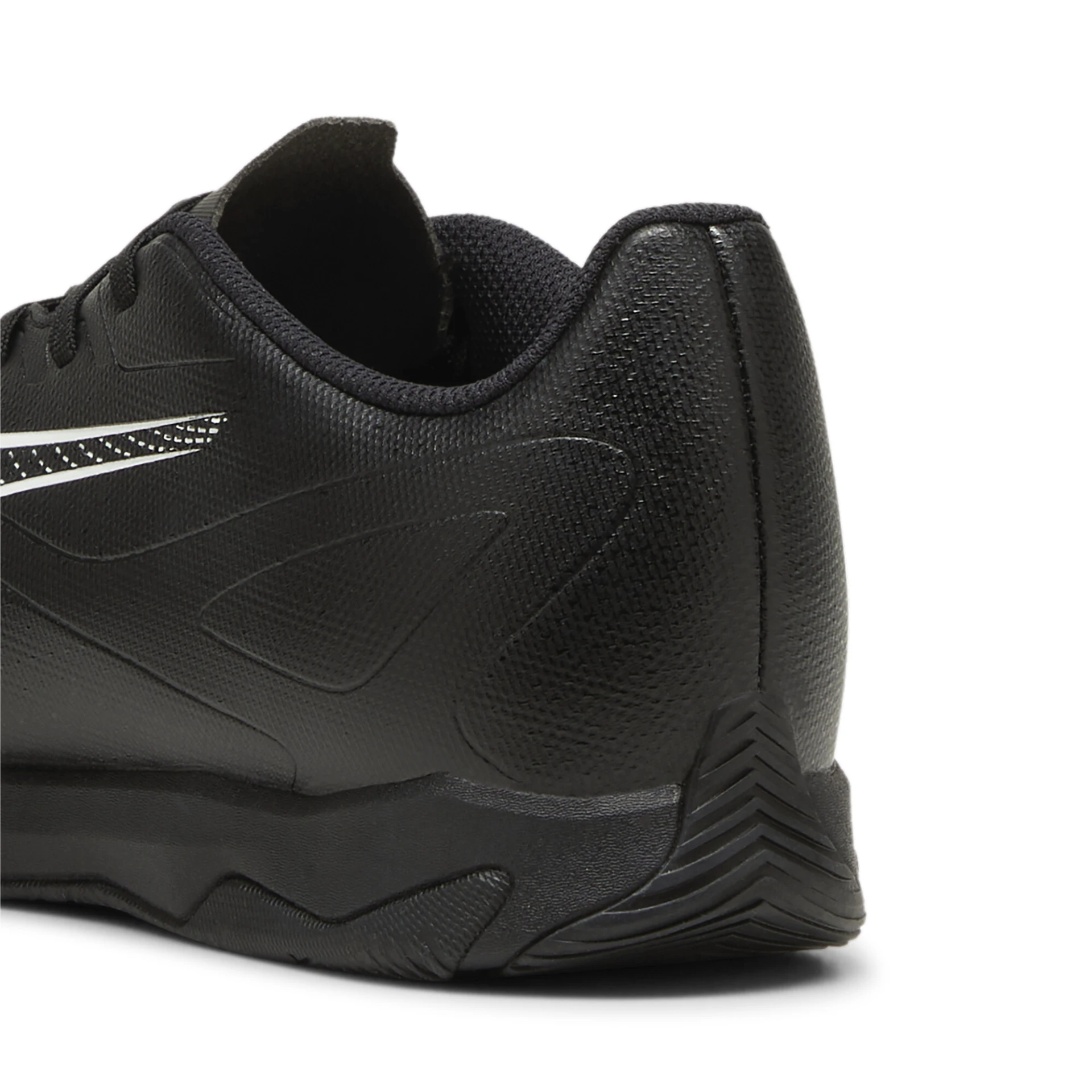 PUMA ULTRA_5_PLAY_IT 107907 002 PUMA Black-PUMA White