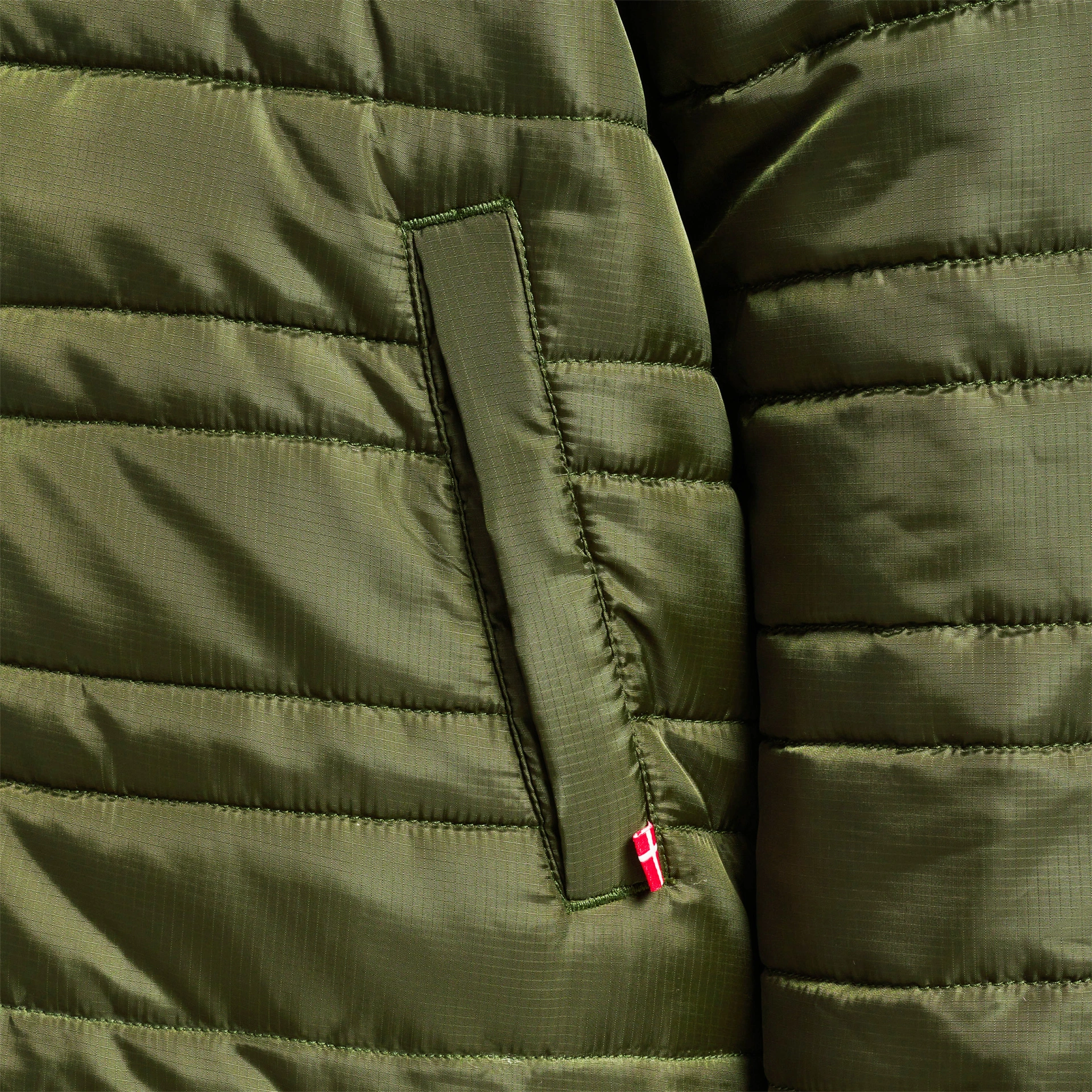 HUMMEL hmlBILBO_TEX_JACKET___OLIVE_NIGHT___116 220609 6453 OLIVE NIGHT
