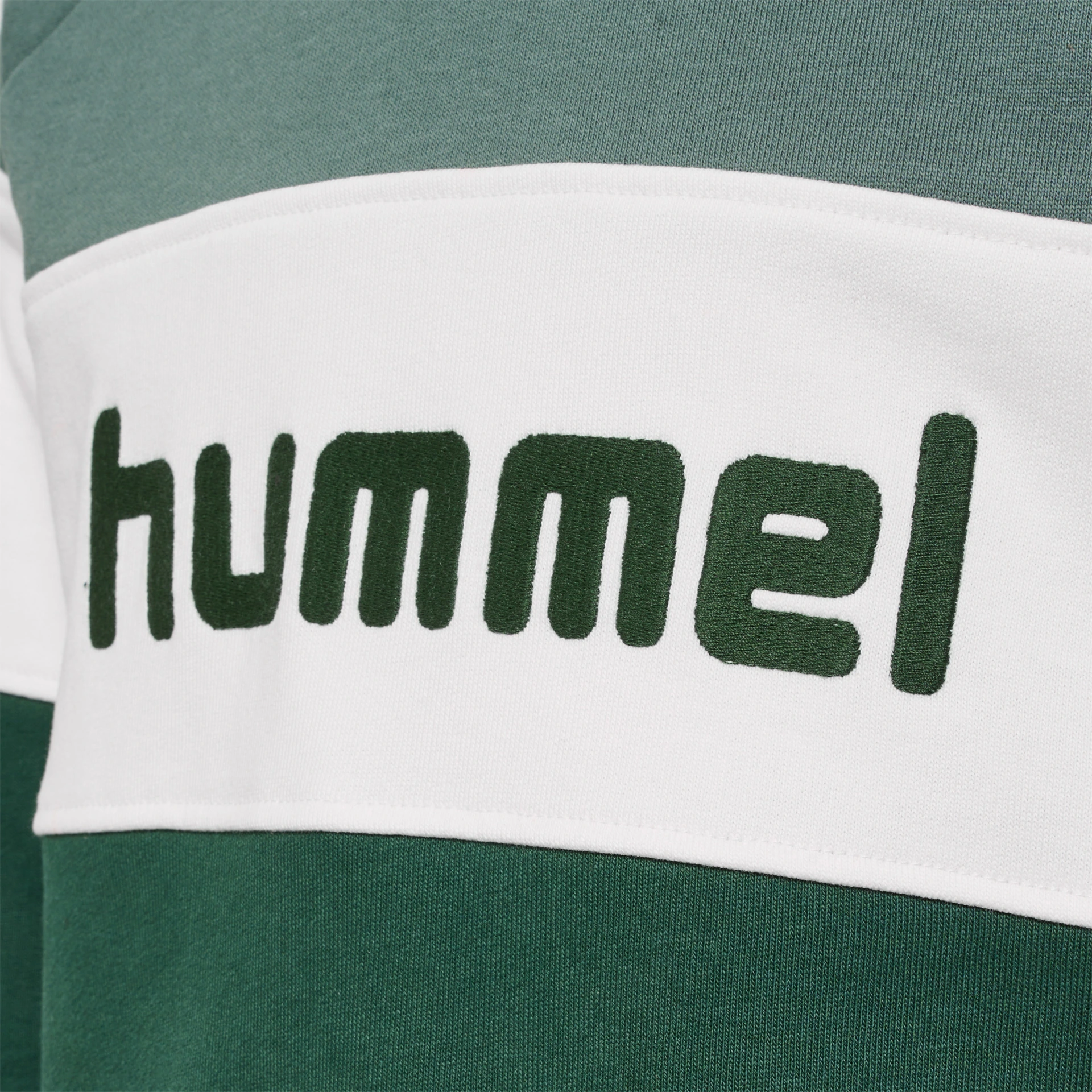 HUMMEL hmlCLAES_SWEATSHIRT___PINENEEDLE____110 218642 6041 PINENEEDLE