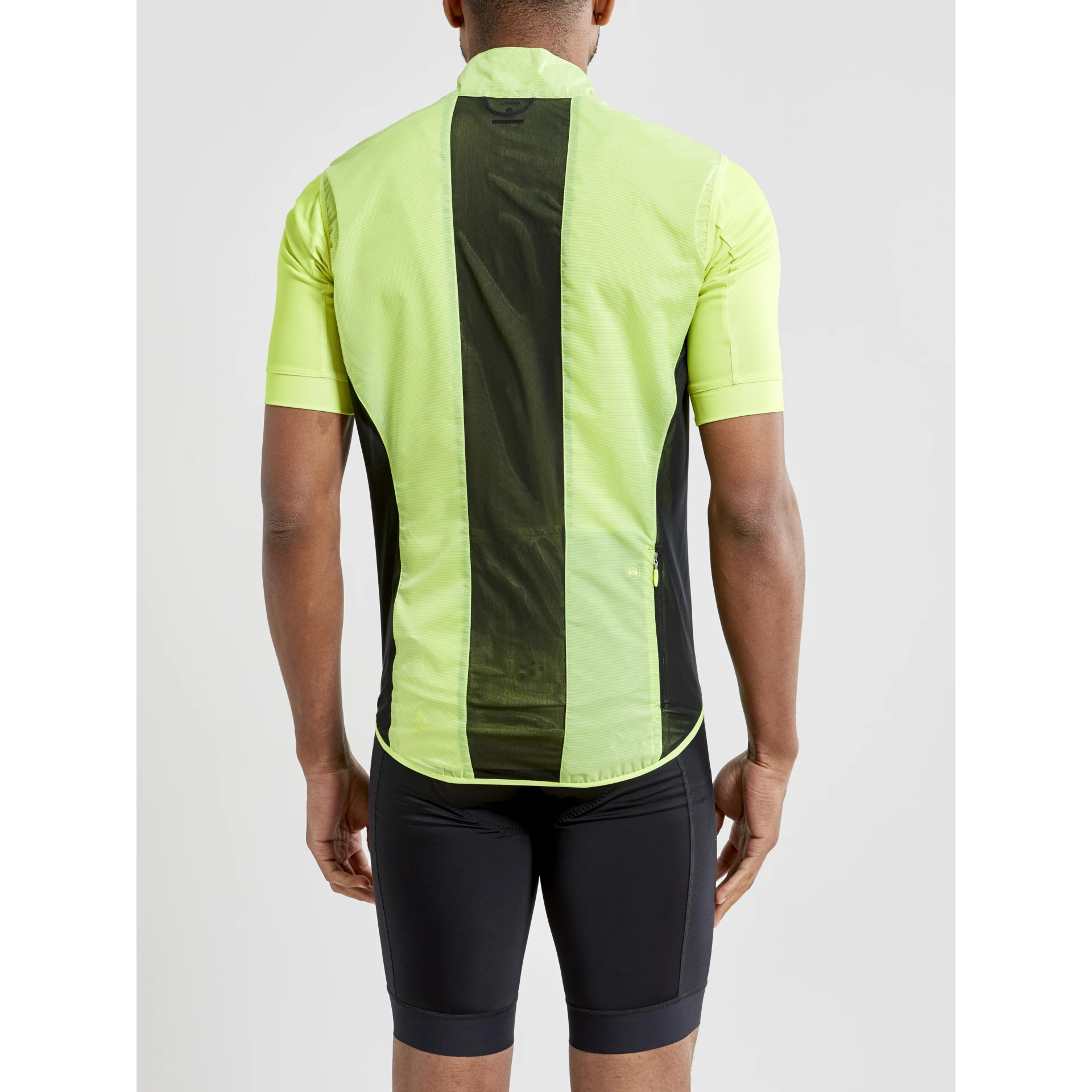 CRAFT Adv_Essence_Light_Wind_Vest_M 1908814 851000 FLUMINO