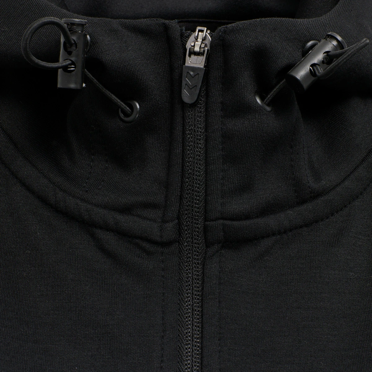 HUMMEL hmlESSI_ZIP_HOODIE 206264 2001 BLACK