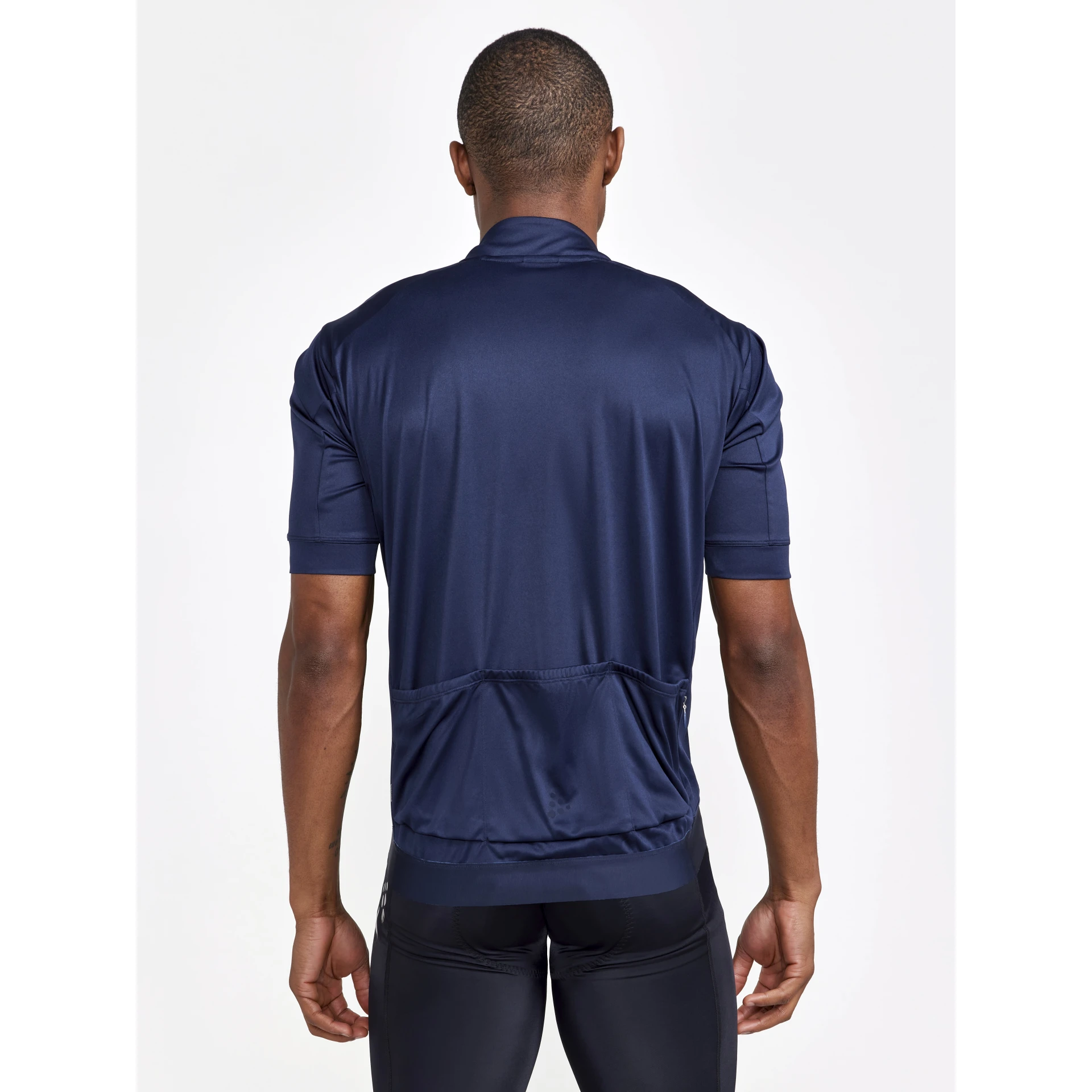 CRAFT Core_Essence_Jersey_Regular_Fit_M 1913163 396000 BLAZE