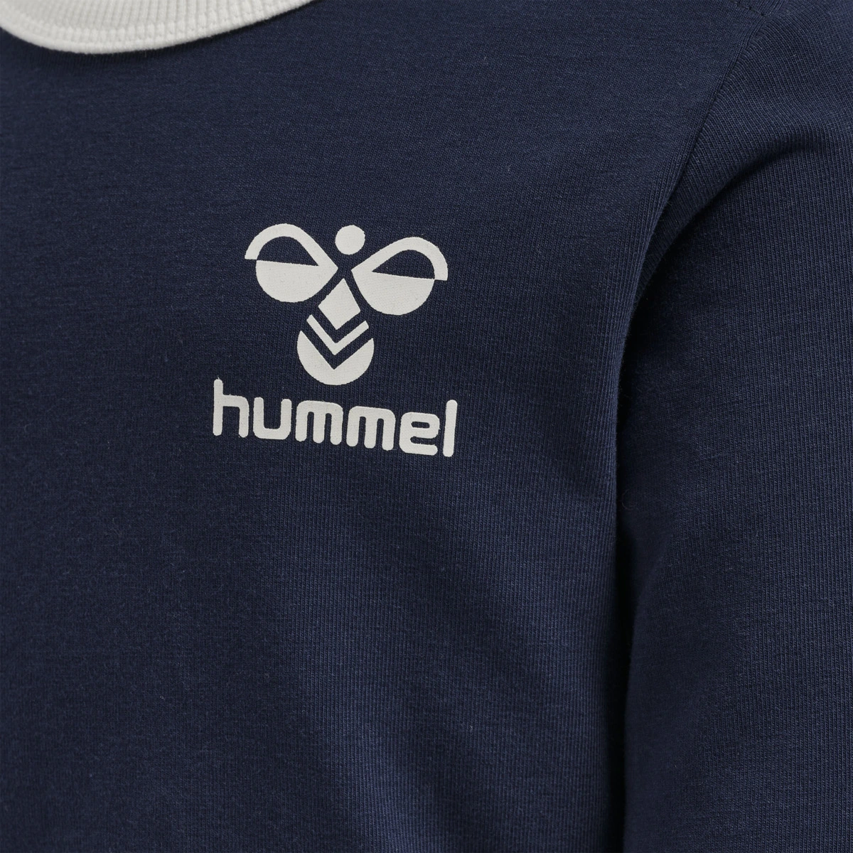 HUMMEL HUMMEL_Kinder_Shirt_hmlMAULE_T_SHIRT_L_S 214237 1009 BLACK IRIS