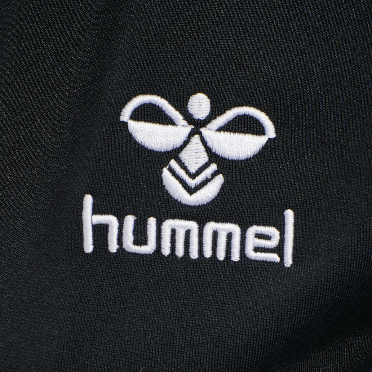 HUMMEL Damen_Unterjacke_hmlNELLY_20_ZIP_JACKET 211094 2001 BLACK