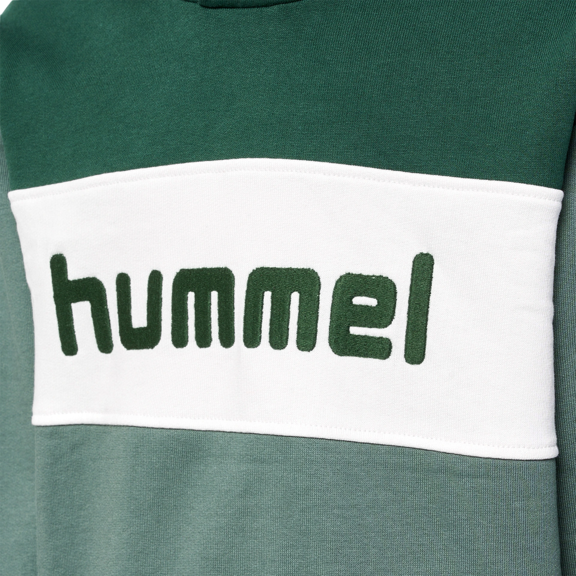 HUMMEL hmlMORTEN_HOODIE___PINENEEDLE____146 218641 6041 PINENEEDLE