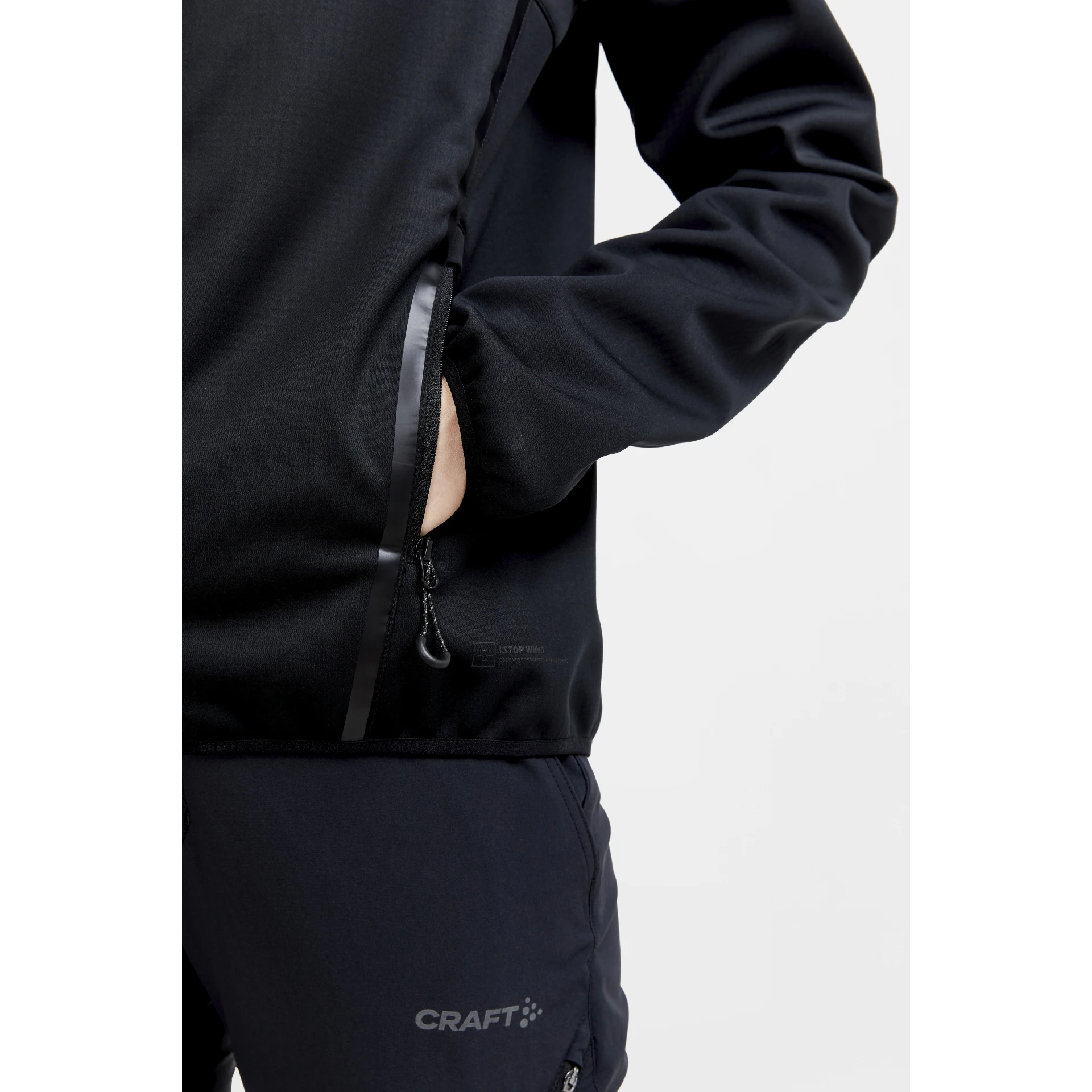 CRAFT ADV_Explore_Soft_Shell_Jacket_W 1910993 999000 BLACK