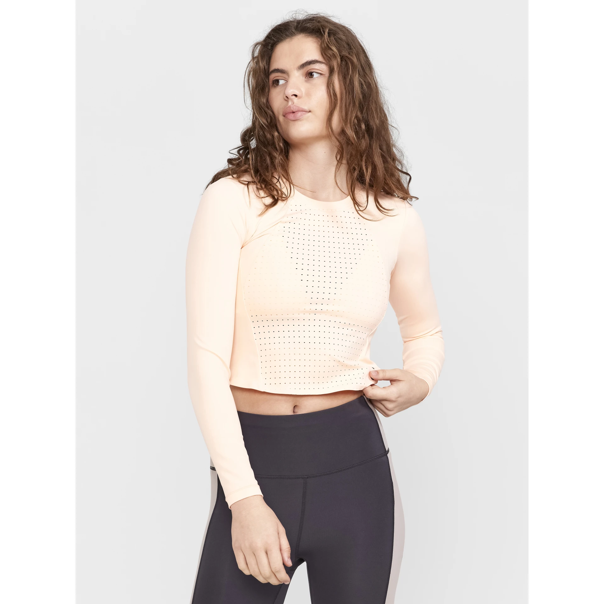CRAFT ADV_HiT_Cropped_Top_W 1913741 840000 COSMO