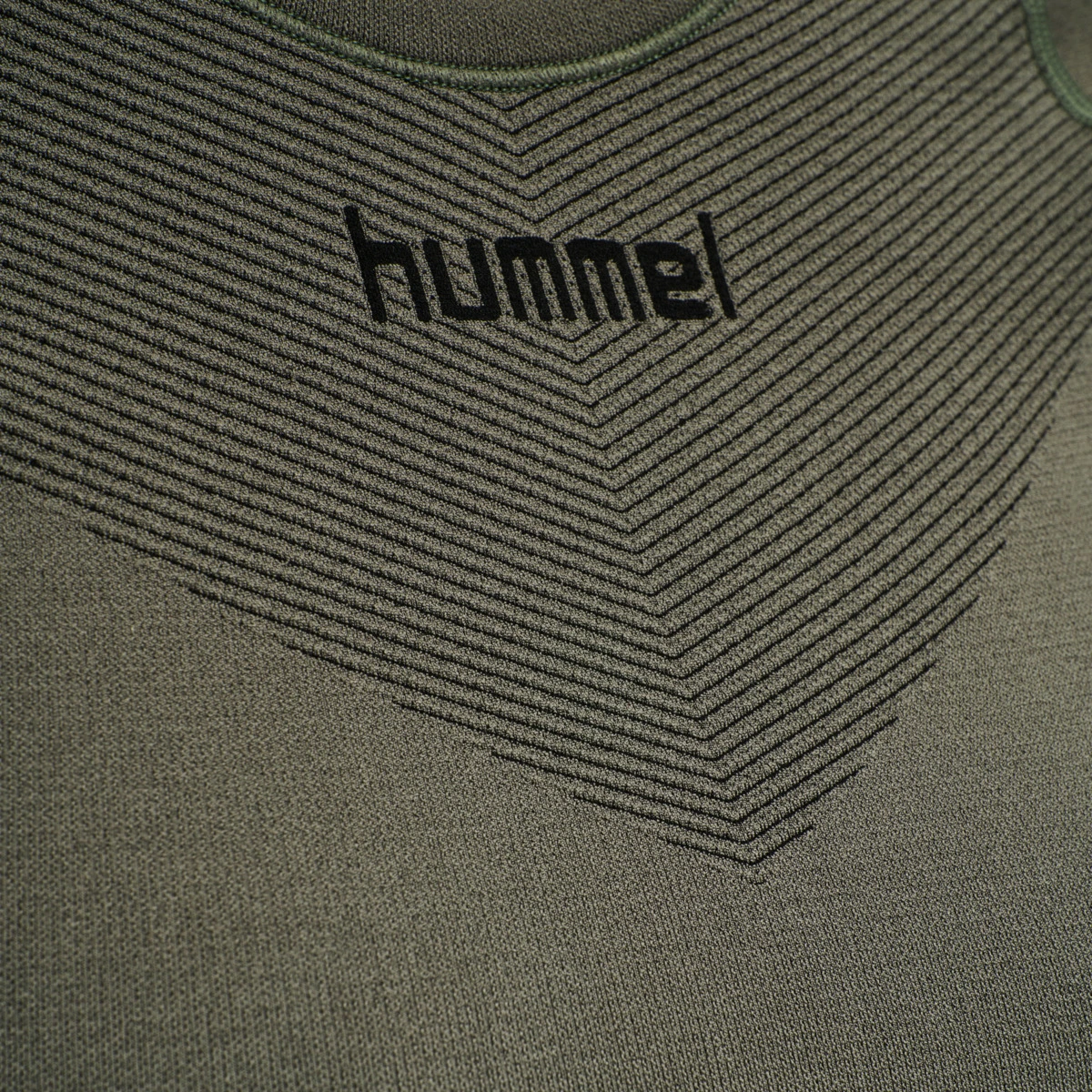 HUMMEL HUMMELDamenHemdHUMMELFIRSTSEAMLESSJERSEYWOMAN 202644 6084 GRAPE LEAF