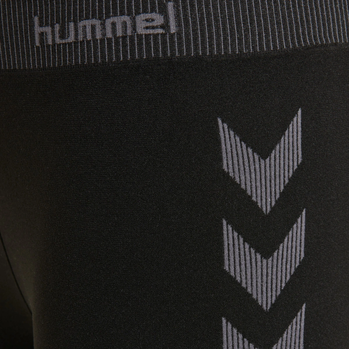 HUMMEL Kinder_Tight__FIRST_SEAMLESS_KIDS_SHORT_TIGHTS 202643 2001 BLACK