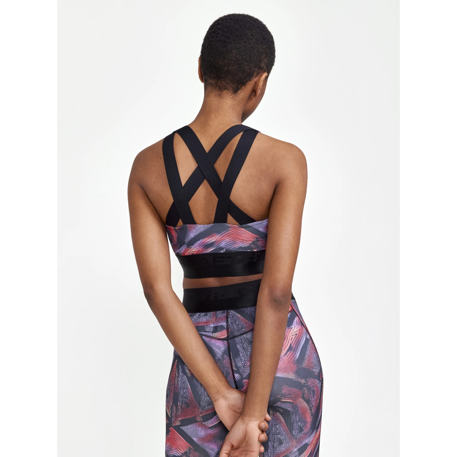 CRAFT CORE_ESSENCE_SPORTS_TOP_W CRAFT CORE_ESSENCE_SPORTS_TOP_W 1910502 999723 BLACK-LAVENDER