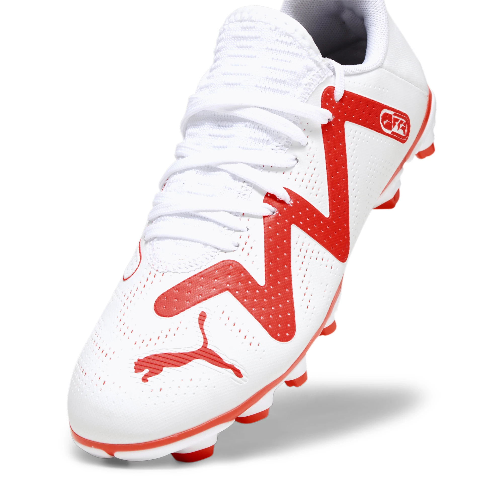 PUMA FUTURE_PLAY_FG_AG_Jr 107388 001 PUMA WHITE-FIRE ORCHID