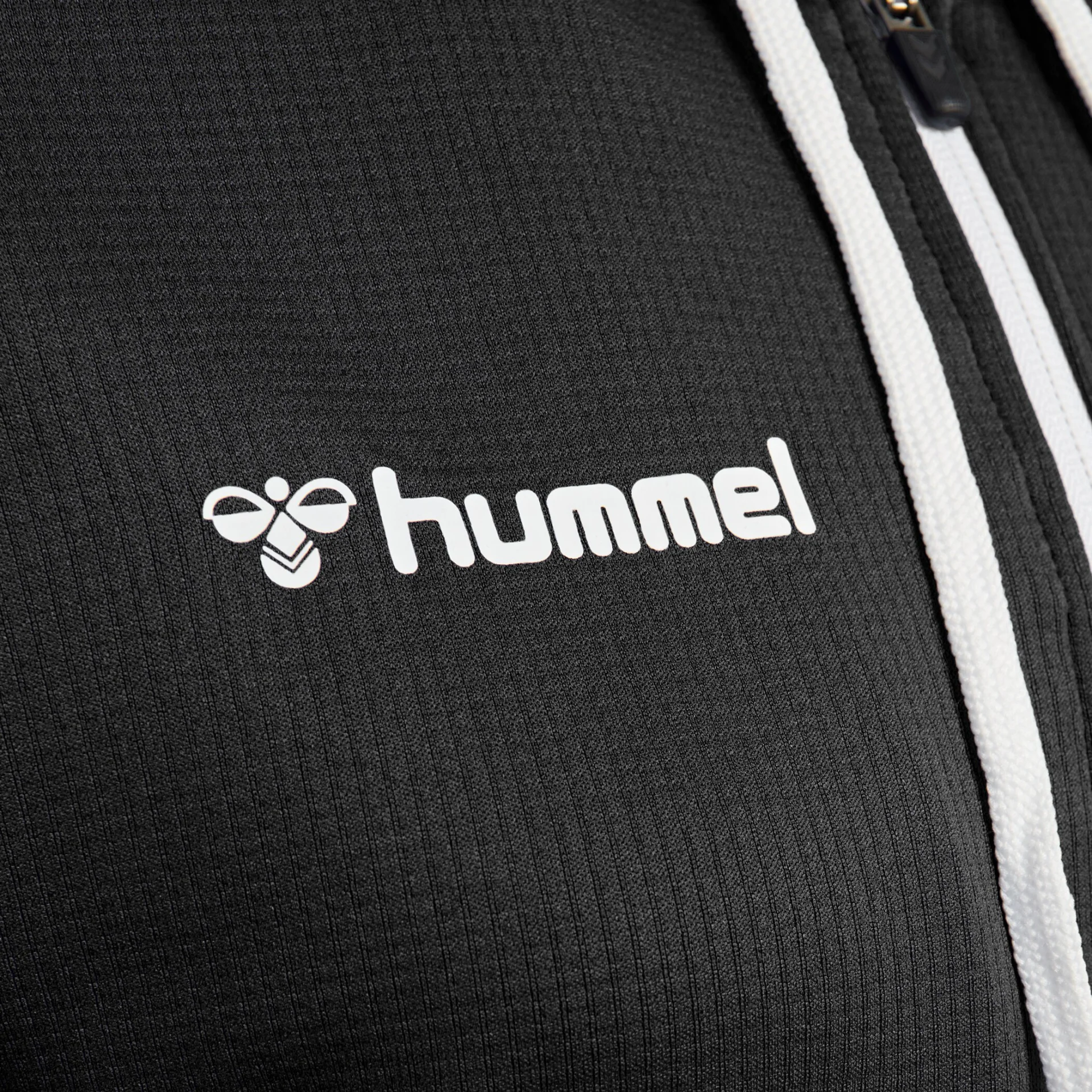 HUMMEL Damen_Kapuzensweat_hmlAUTHENTIC_POLY_ZIP 204939 2114 BLACK/WHITE