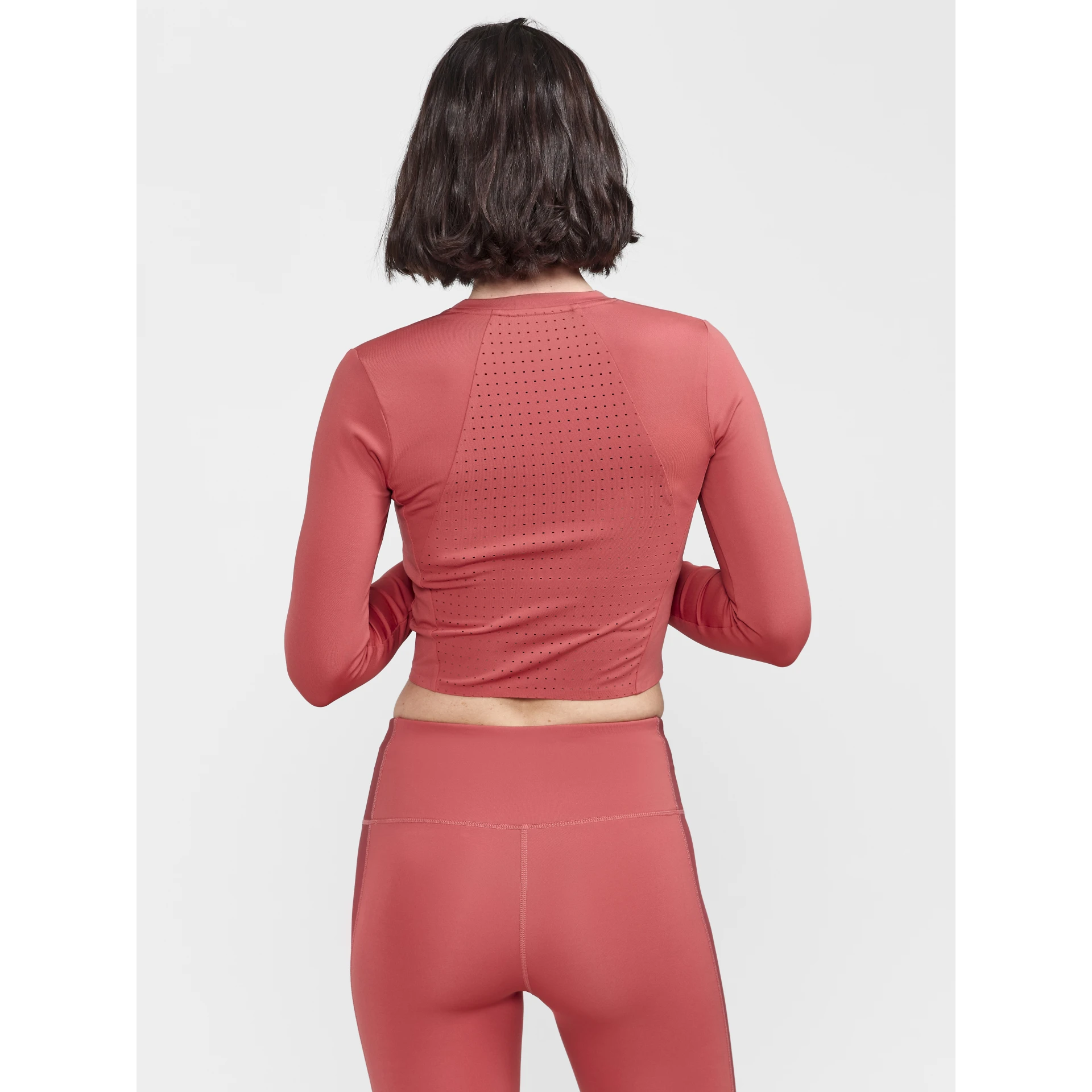 CRAFT ADV_HiT_Cropped_Top_W 1913741 421000 ASTRO