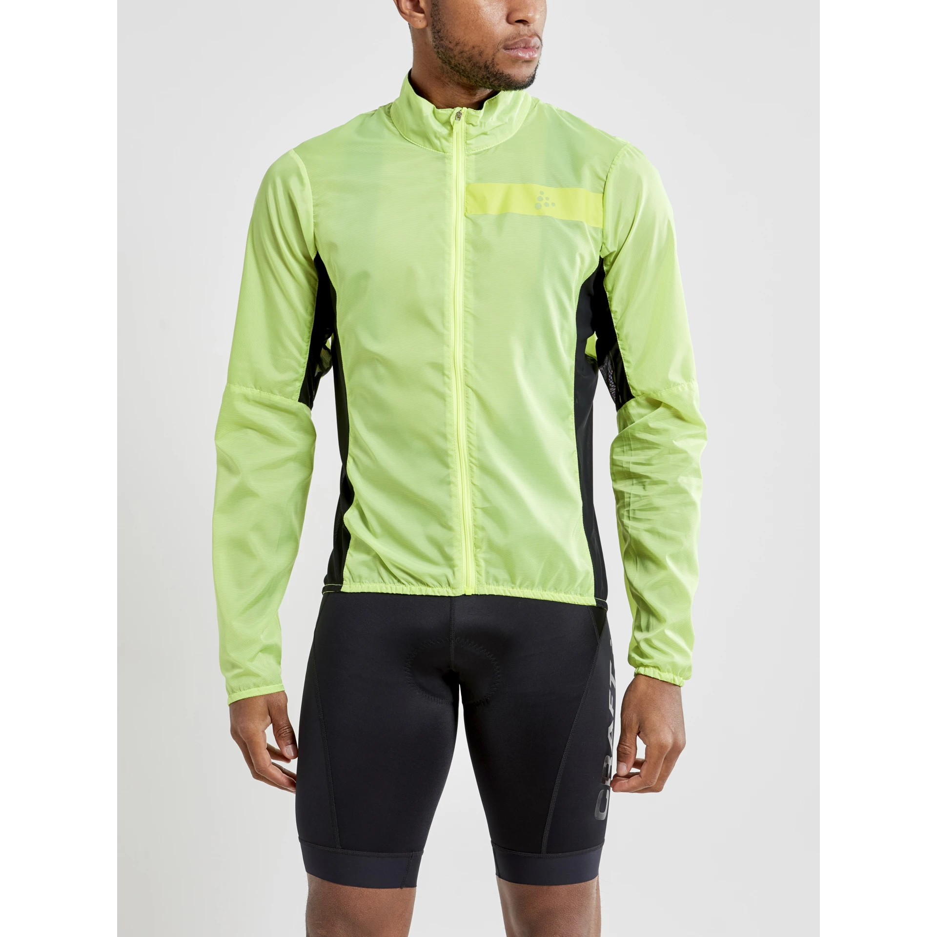CRAFT Adv_Essence_Light_Wind_Jacket_M 1908813 851000 FLUMINO