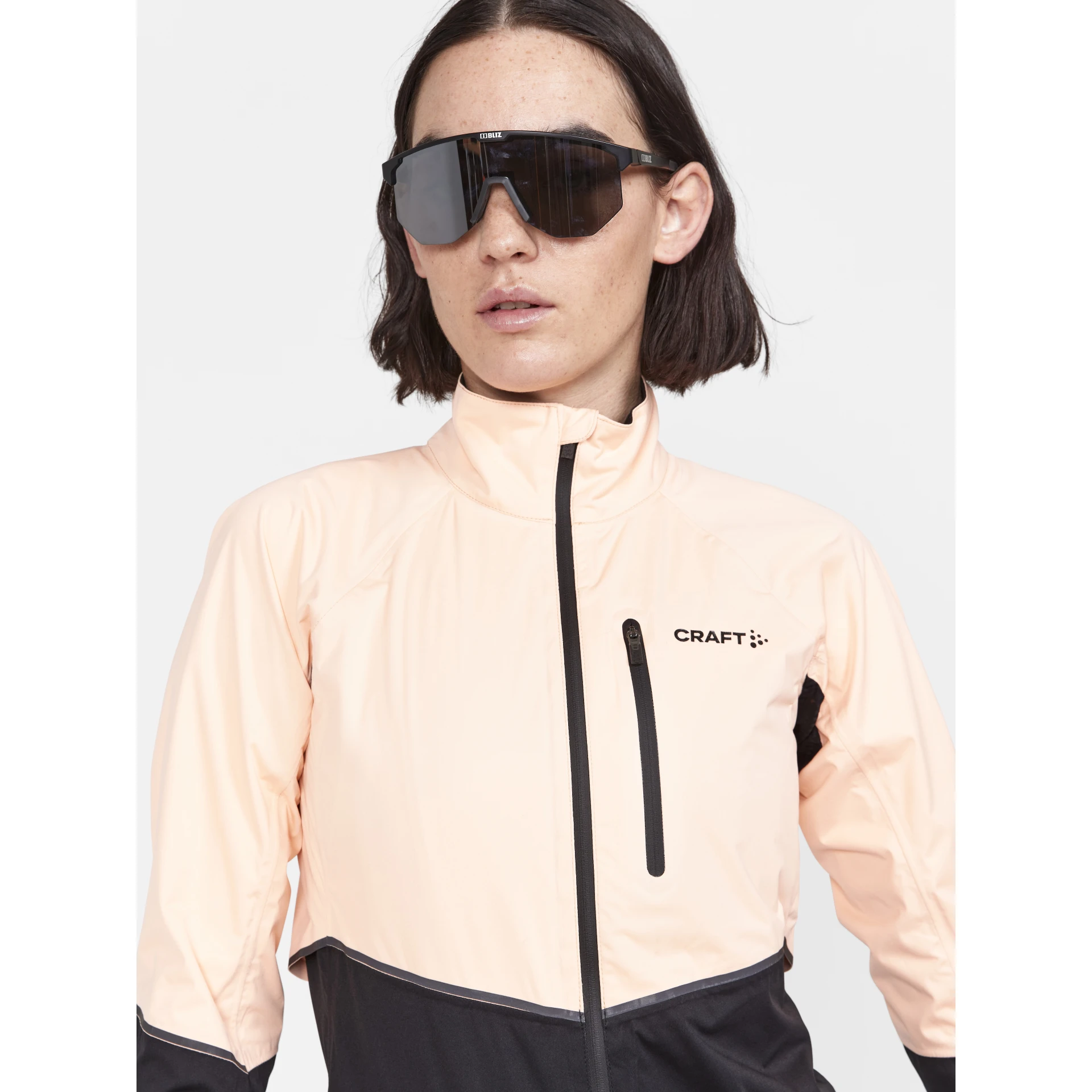 CRAFT Adv_Endur_Hydro_Jacket_W 1910559 840999 COSMO-BLACK