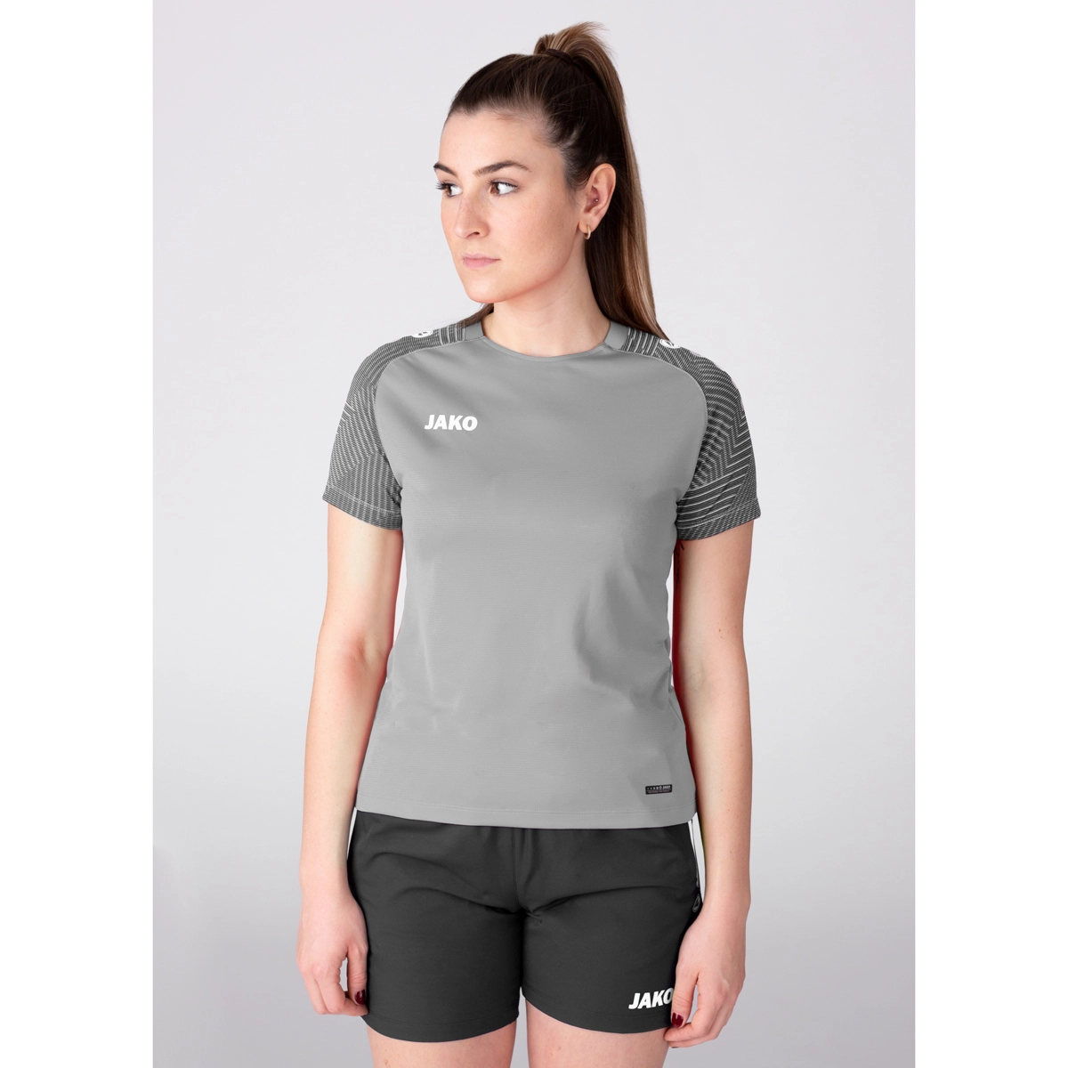 845 soft grey/steingrau