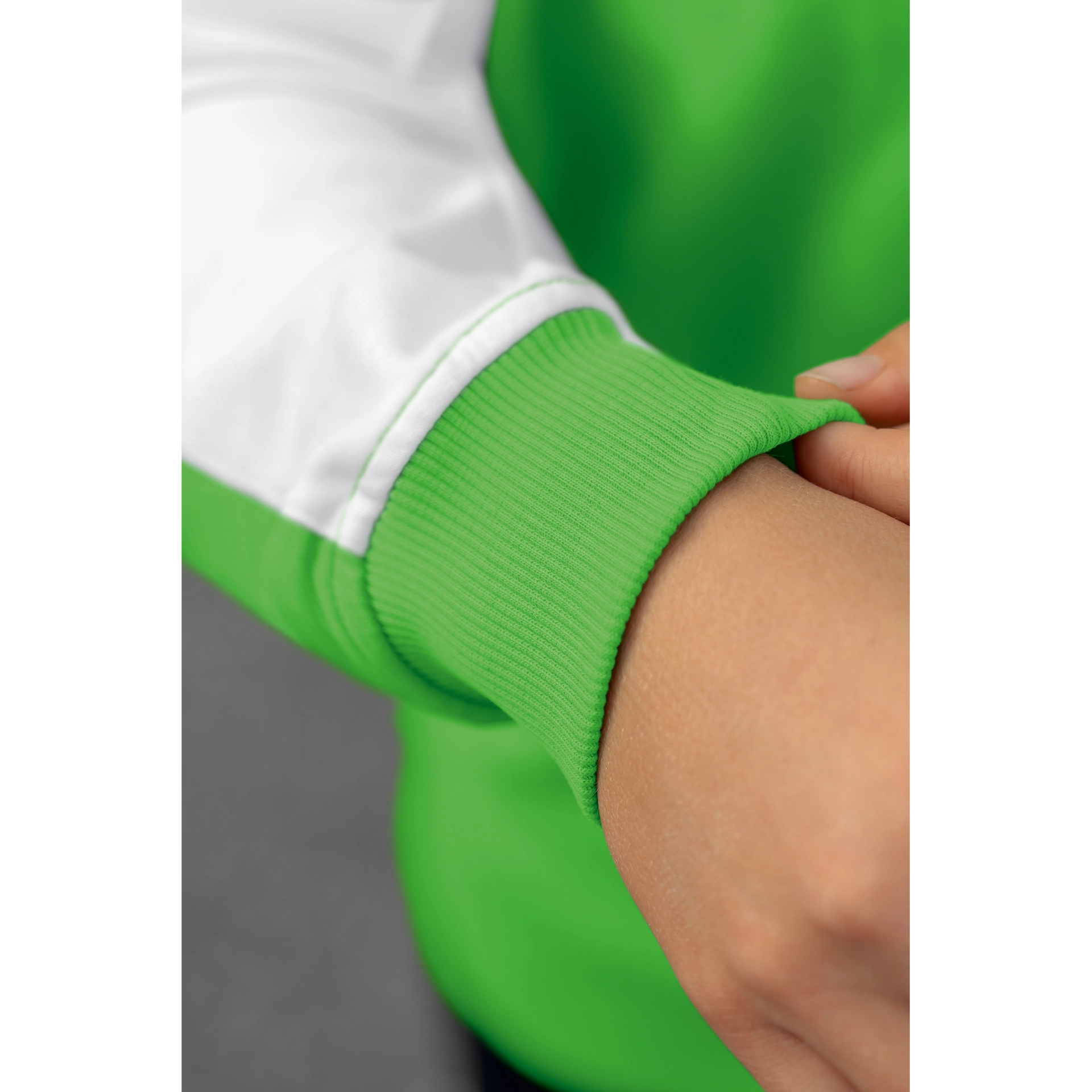ERIMA Fussball___Teamsport_Textil___Sweatshirts_Essential_5_C_Sweatshirt_Kids 6071904K 636011 green/white