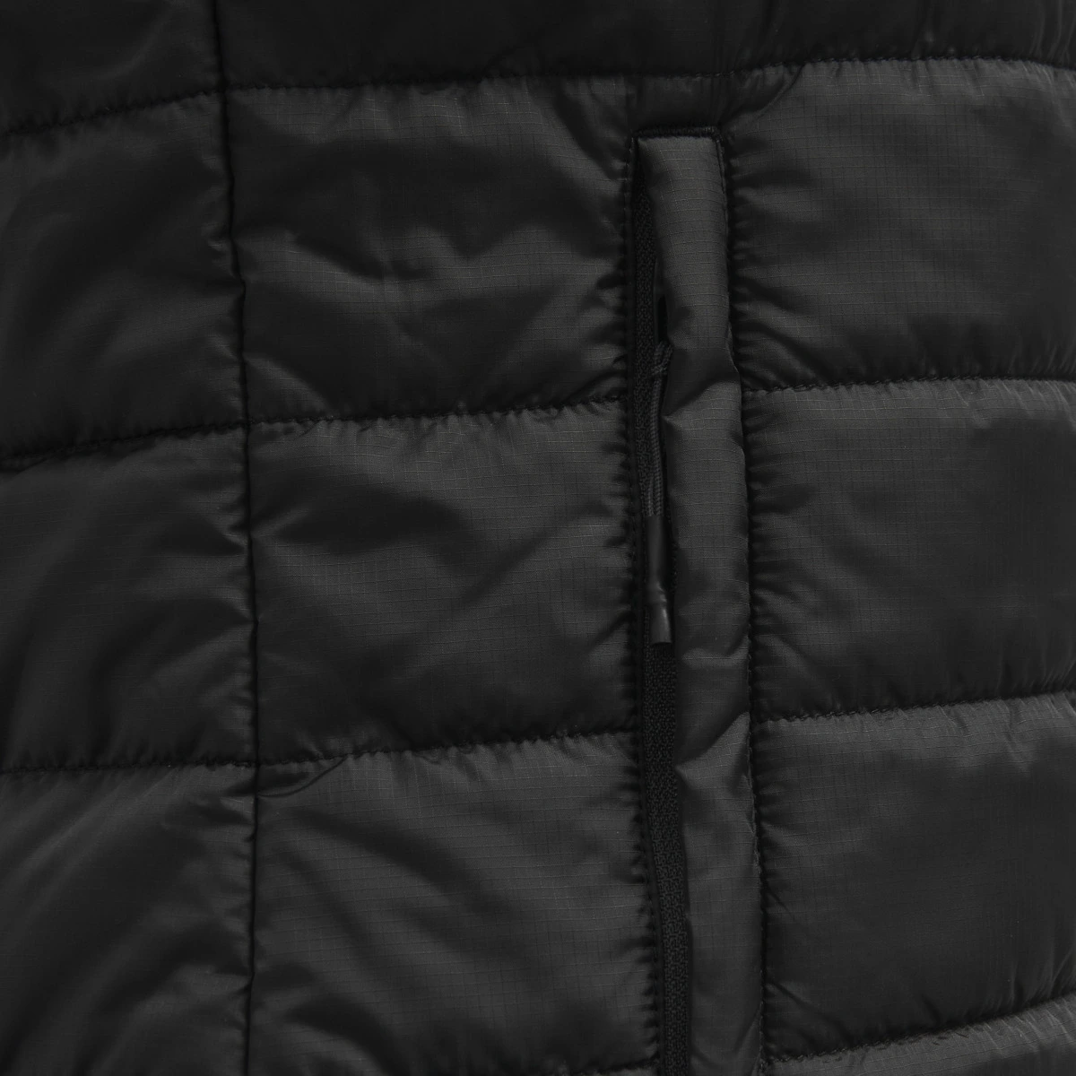 HUMMEL hmlNORTH_WAISTCOAT_WOMAN 206692 1006 BLACK/ASPHALT