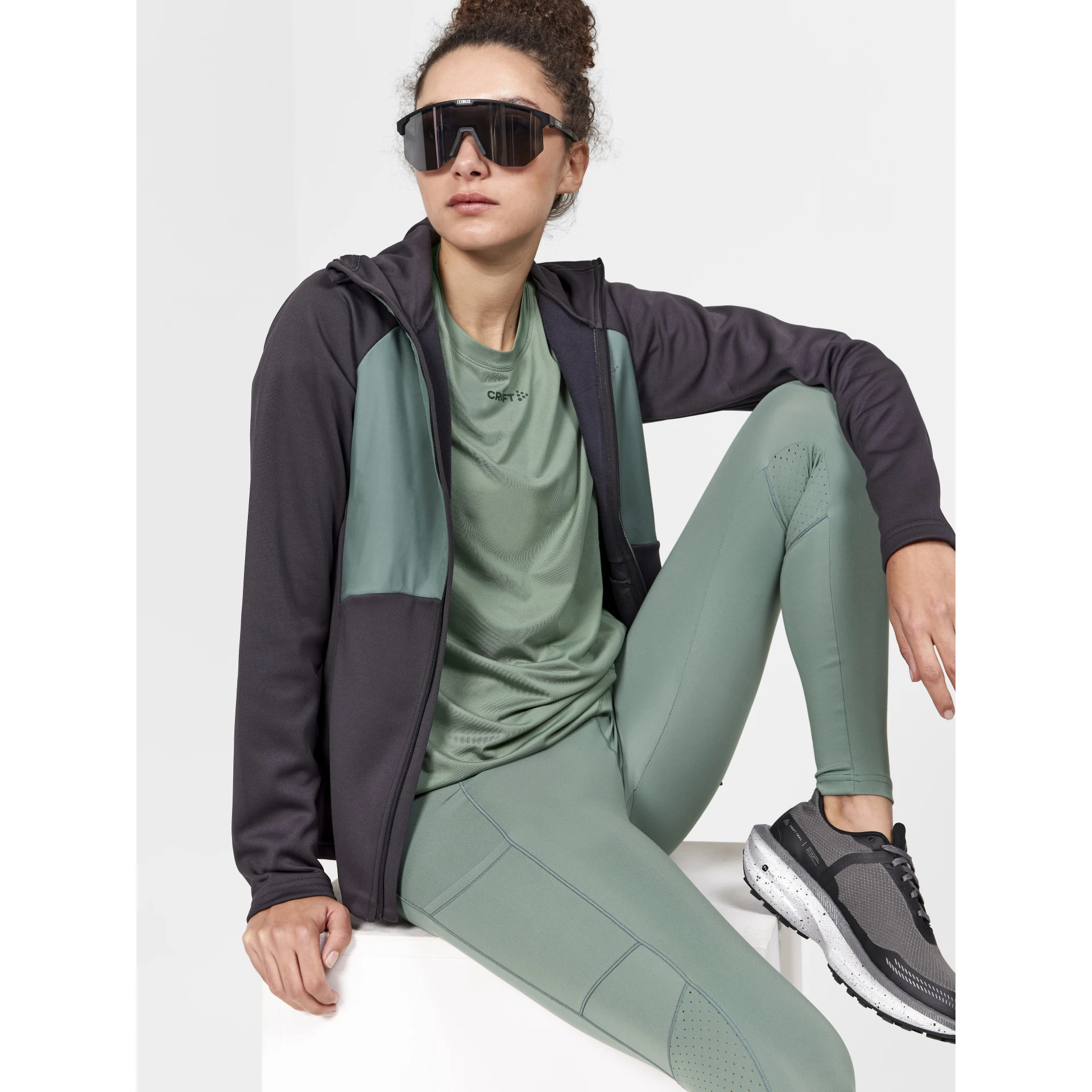 CRAFT ADV_Essence_Tights_2_W 1911916 626000 THYME