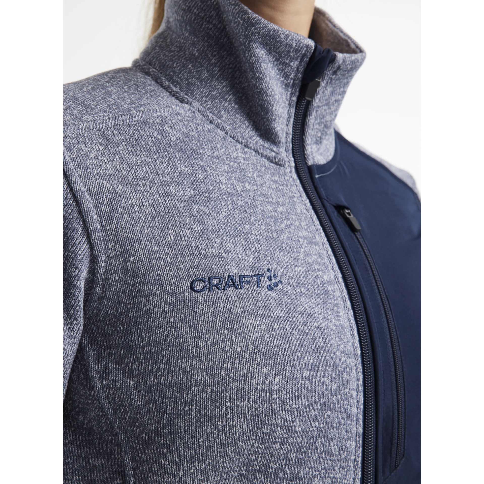 CRAFT ADV_Explore_Heavy_Fleece_Jacket_W 1912219 362396 FLOW-BLAZE