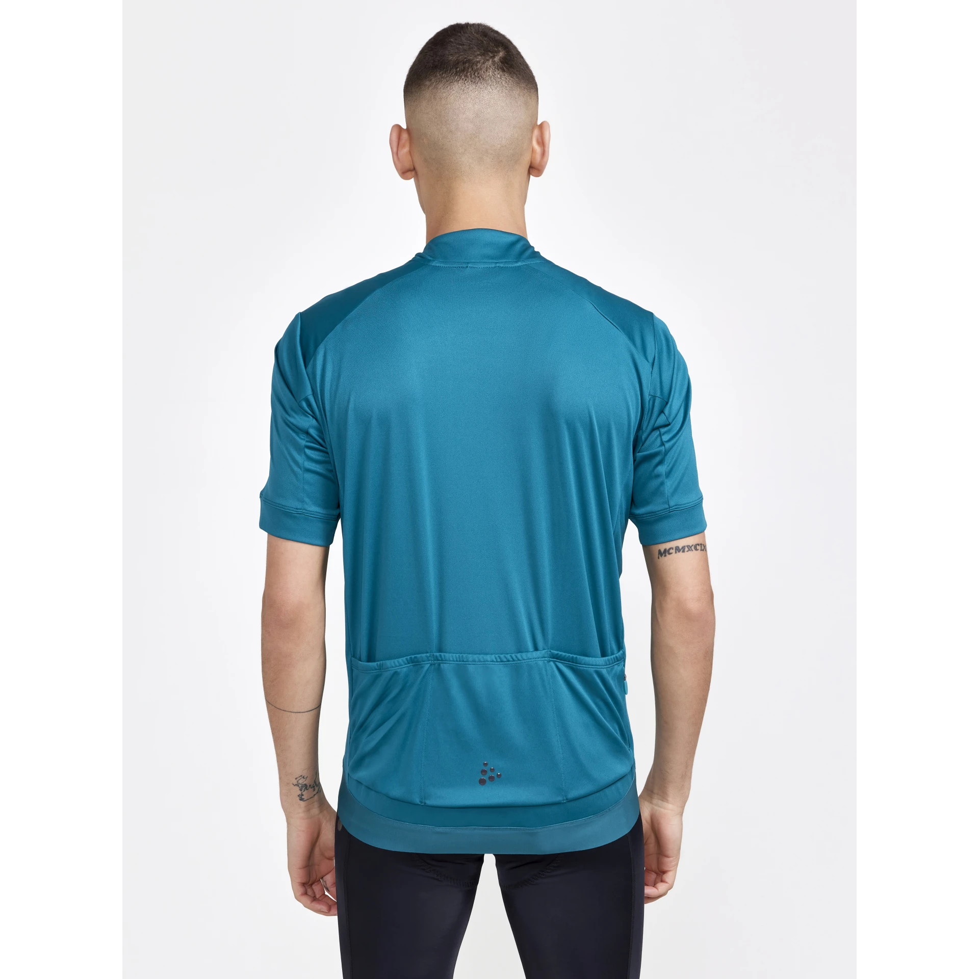 CRAFT CORE_ESSENCE_JERSEY_REGULAR_FIT_M 1913163 625000 DEEP LAKE