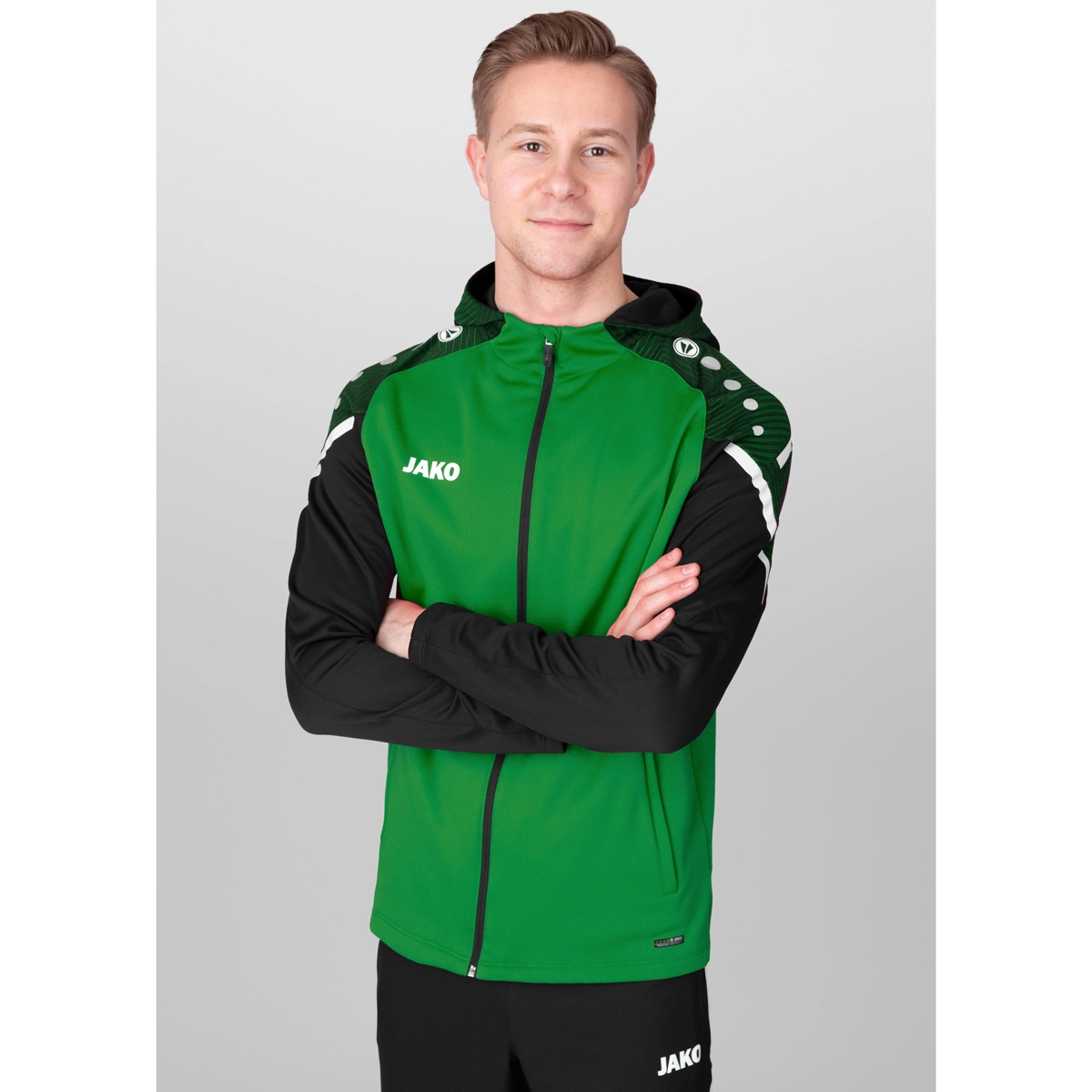 JAKO Kapuzenjacke_Performance 6822D 221 soft green/schwarz