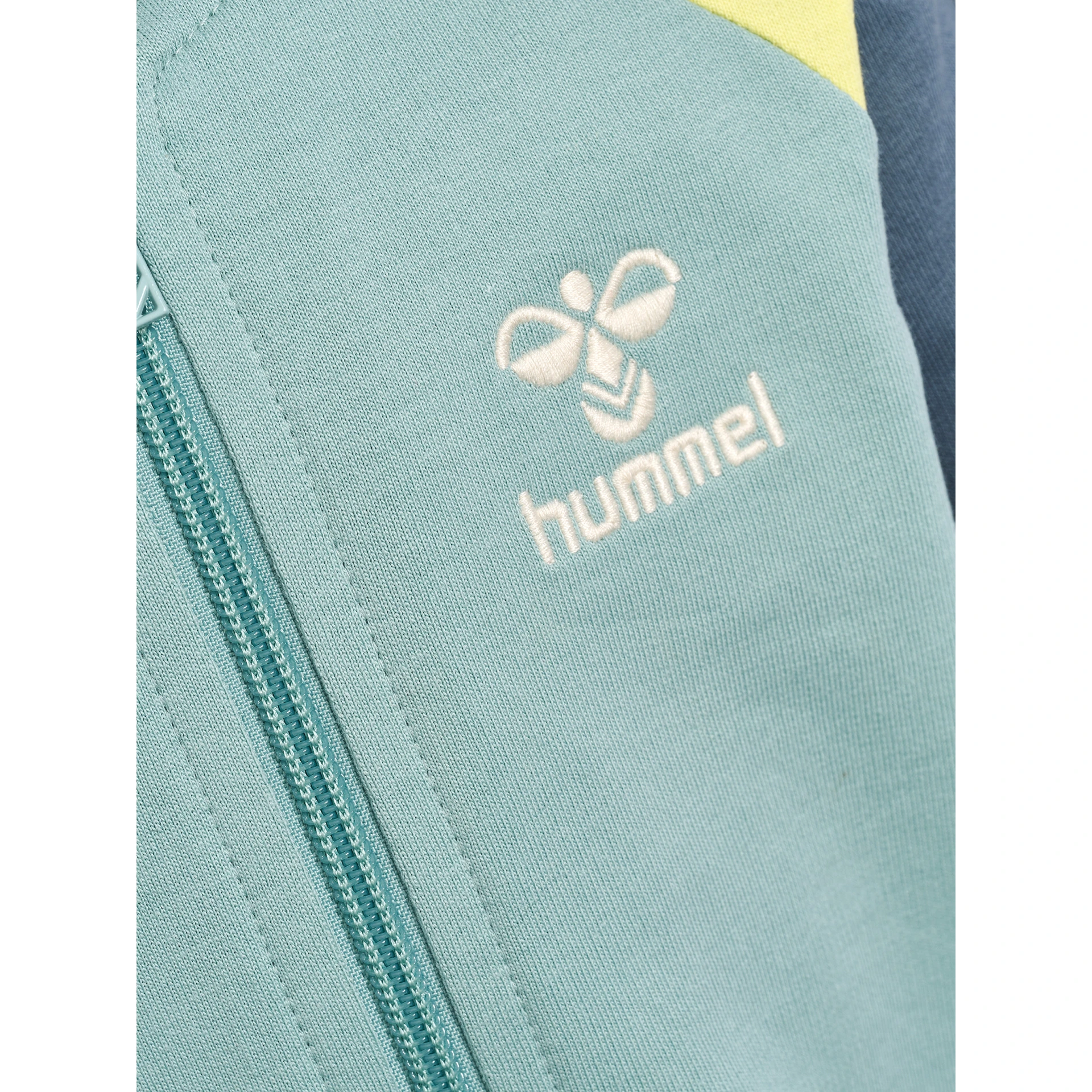 HUMMEL hmlLEAGUE_ZIP_JACKET 223537 7405 BLUE SURF