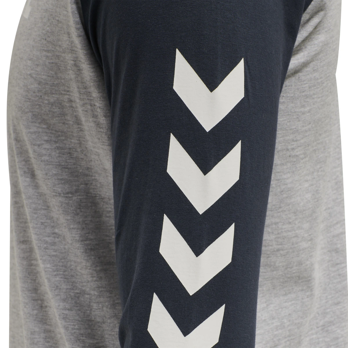 HUMMEL HUMMEL_Herren_Shirt_hmlLEGACY_BLOCKED_T_SHIRT_L_S 212874 7429 BLUE NIGHTS