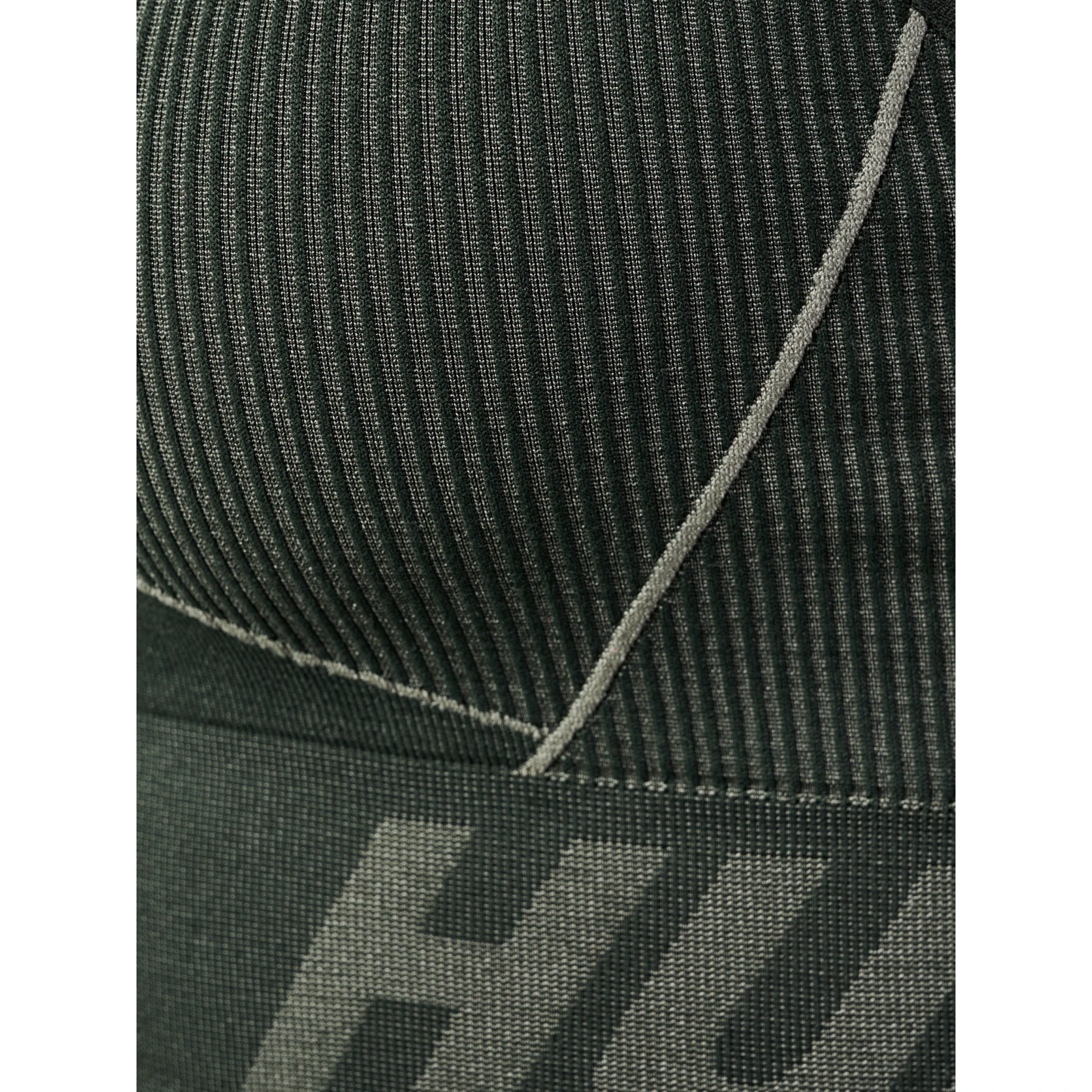HUMMEL hmlTE_CHRISTEL_SEAMLESS_SPORTS_TOP 213753 6208 CLIMBING IVY/SEAGRASS MEL
