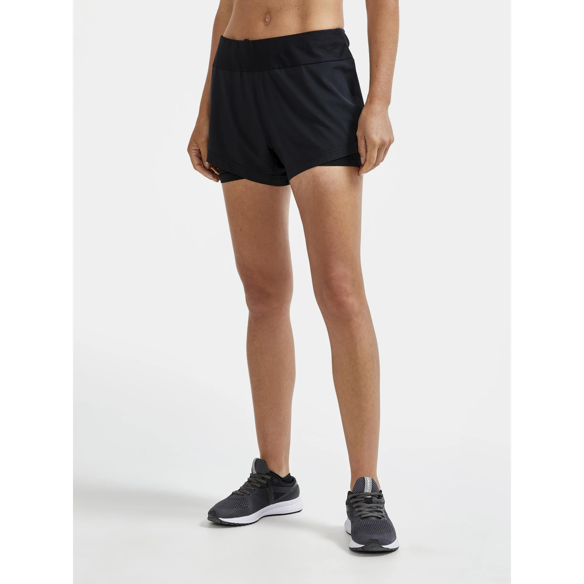CRAFT ADV_Essence_2_in_1_Shorts_W 1910722 999000 BLACK