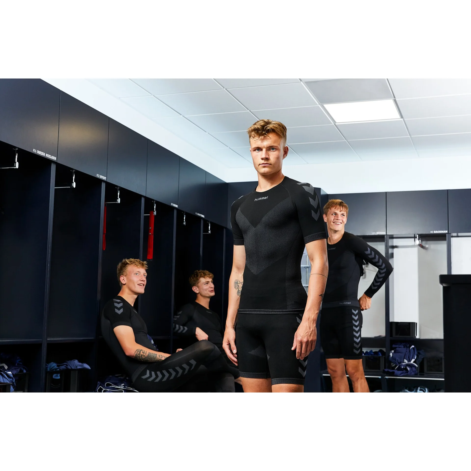 HUMMEL Herren_Unterhemd__FIRST_SEAMLESS_JERSEY 202636 2001 BLACK